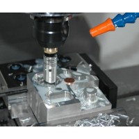 imm cleaning旋轉噴嘴 SRN22 非常適合 3D 表面、底切和鉆孔